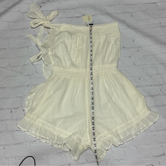FREE PEOPLE Feelin' Fancy Romper Feminine Ethereal Ruffles Ivory Medium NWT - Picture 11 of 16